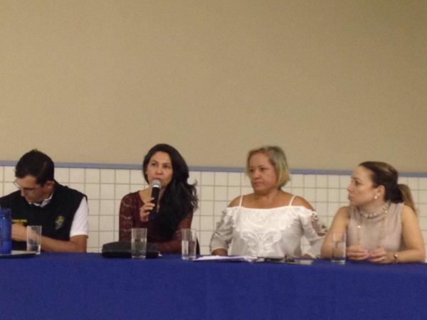 ABEn-DF na Semana Basileira de Enfermagem da Uniplan Aguas Claras - 10/05 Noite - Diretora Daniela Martins